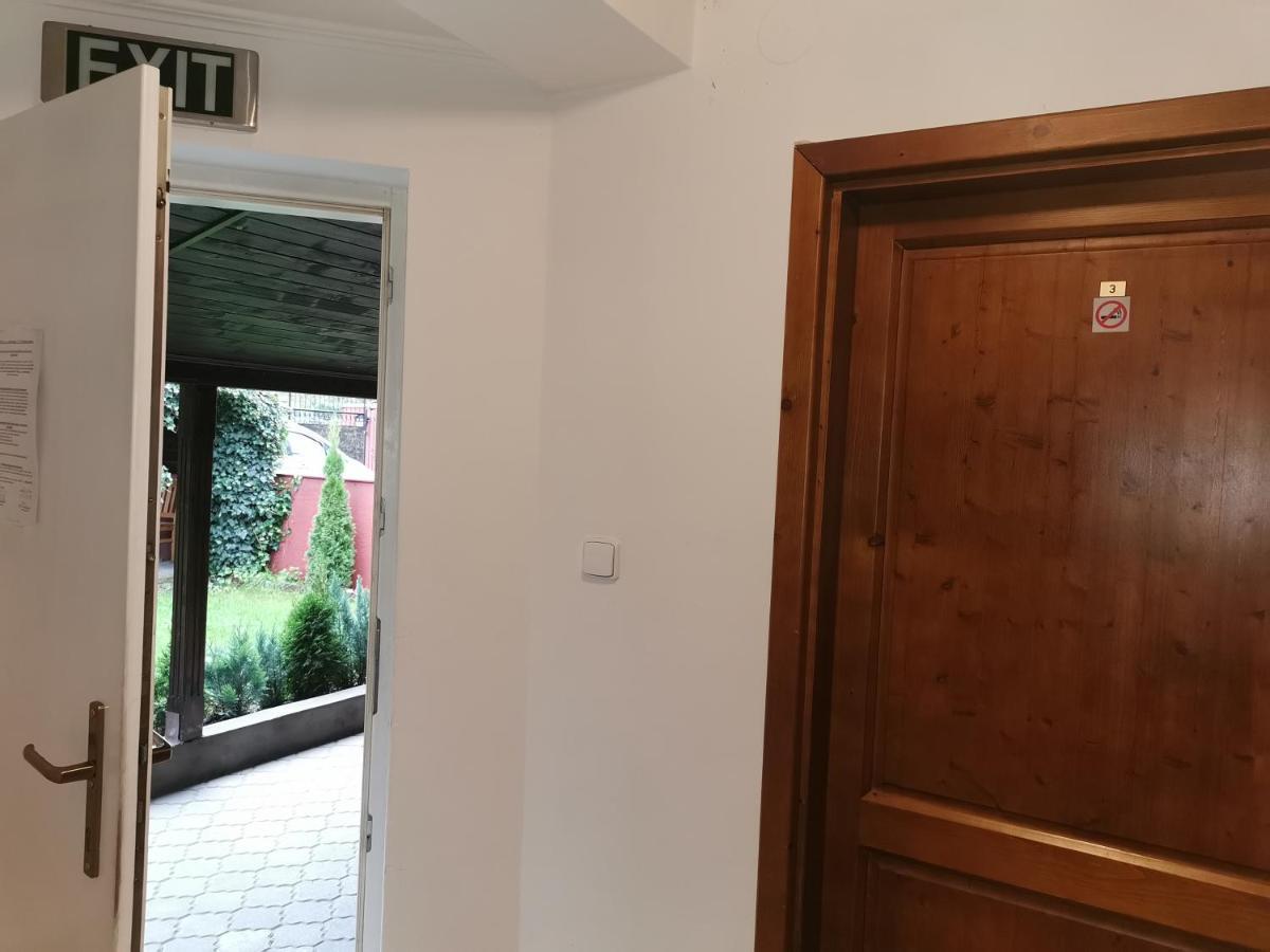 Penzion Rudolf Prievidza Exterior foto
