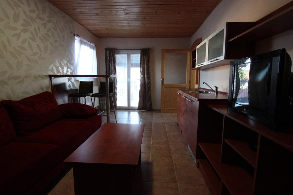 Penzion Rudolf Prievidza Exterior foto