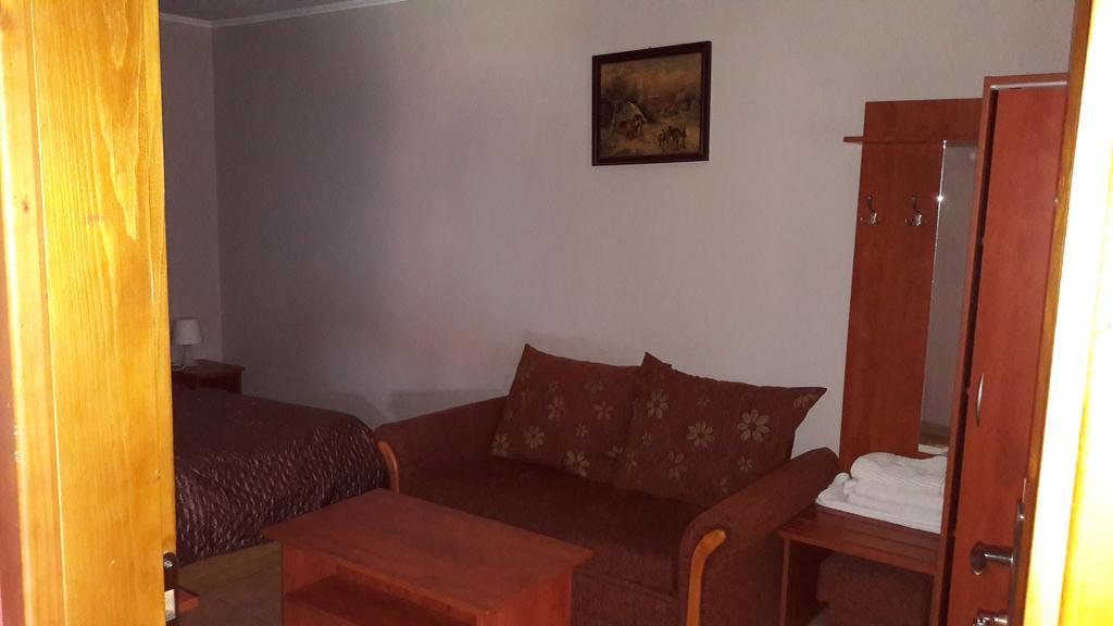 Penzion Rudolf Prievidza Exterior foto