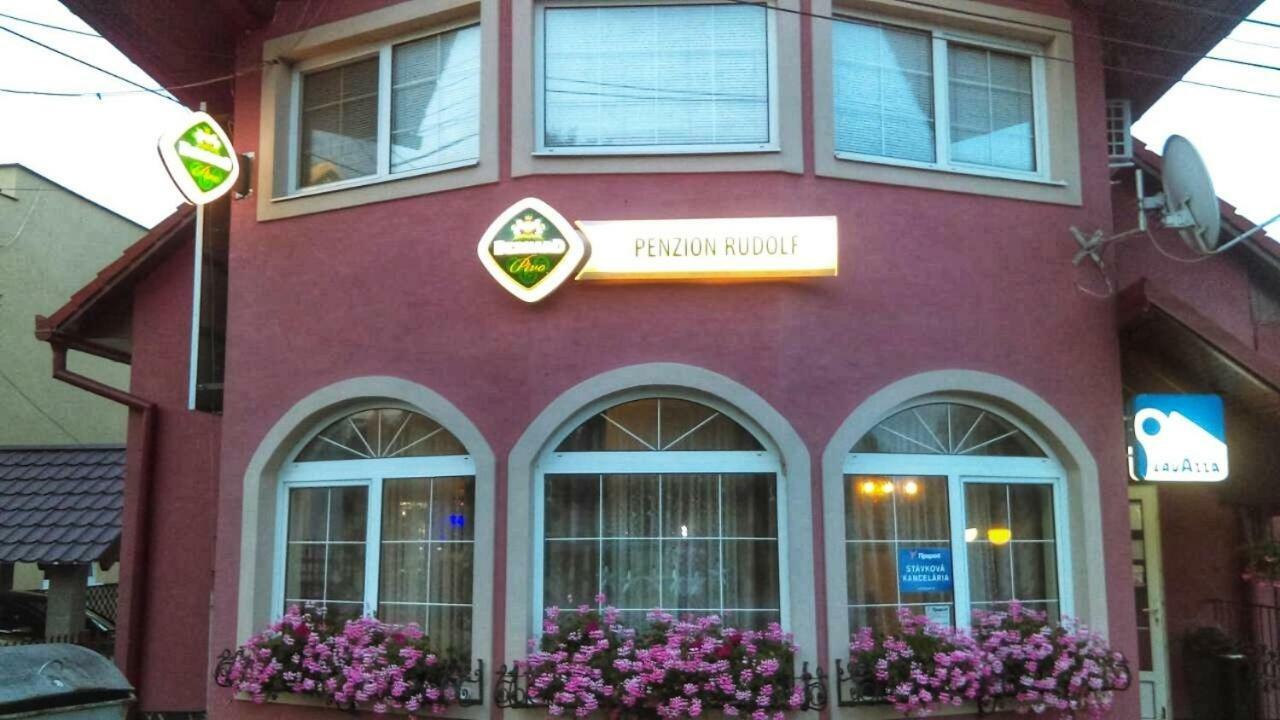 Penzion Rudolf Prievidza Exterior foto